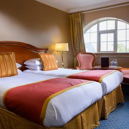 Avenue מלון קיל איירן